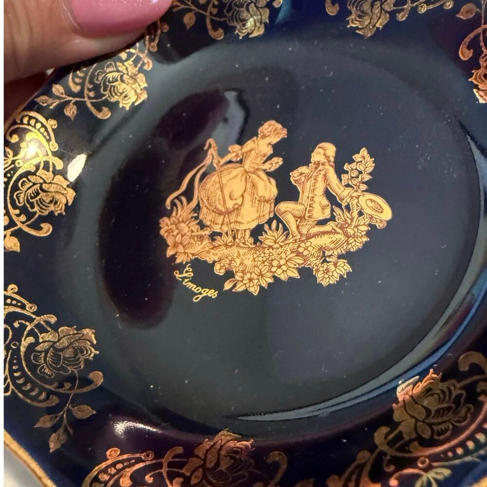 Limoges Cobalt Deep Cabinet Plate • Gold Courting Couple • 4” • France - Picture 7 of 10